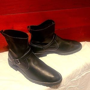 Florsheim limited size 11 D boots